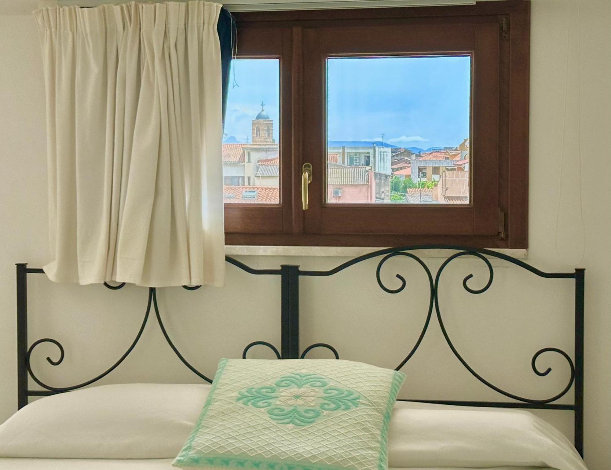 B&B Tre - Rooms & Relax Oristano Exterior photo