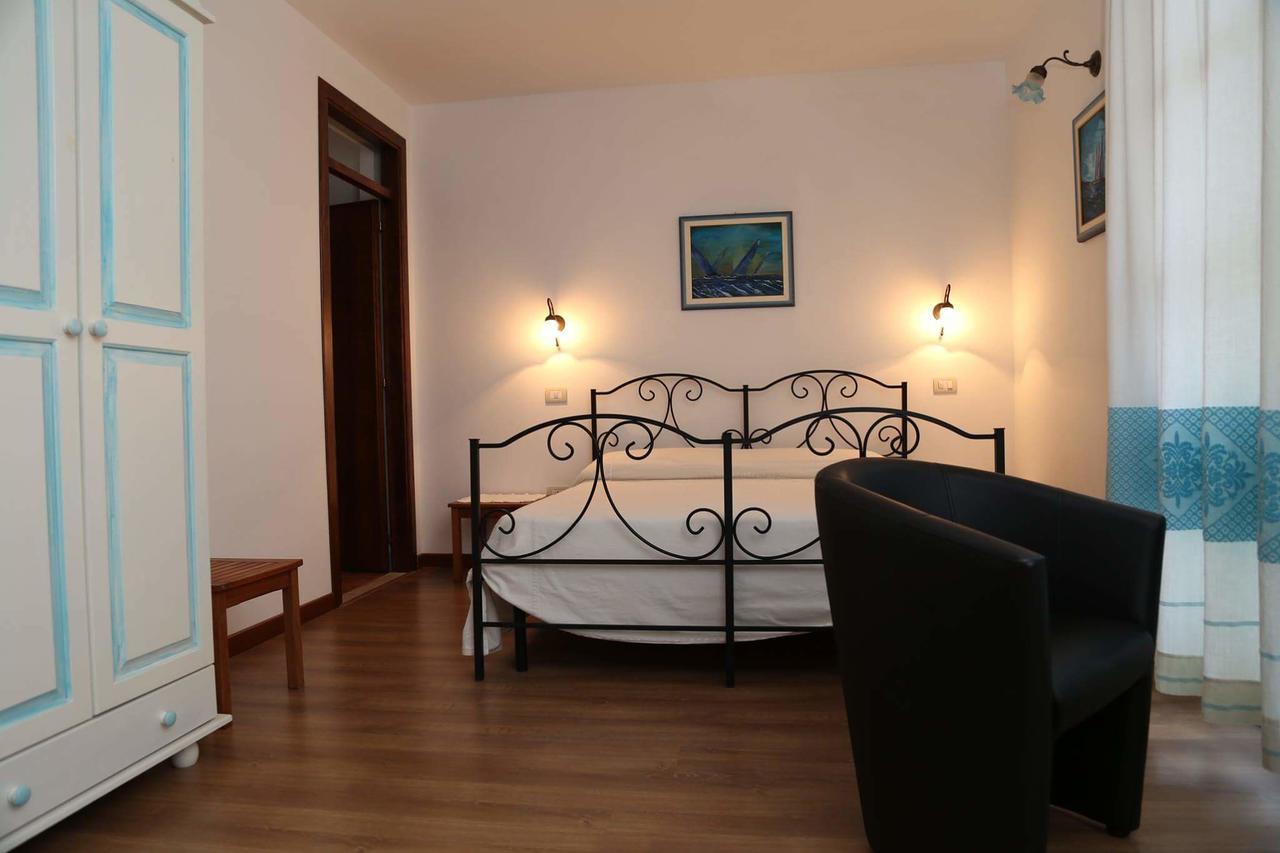B&B Tre - Rooms & Relax Oristano Exterior photo
